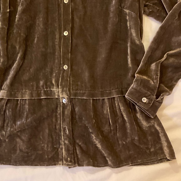 $15 ❌ SEND OFFER ❌ J. jill Velour / Velvet Feeling Blouse with a Peplum - Picture 5 of 6